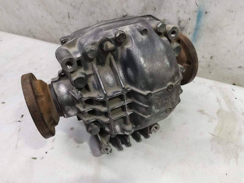 Редуктор Audi A6 2012