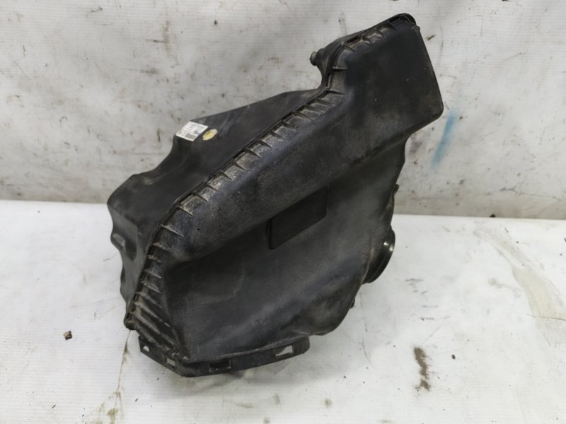 Корпус воздушного фильтра Audi A6 2012