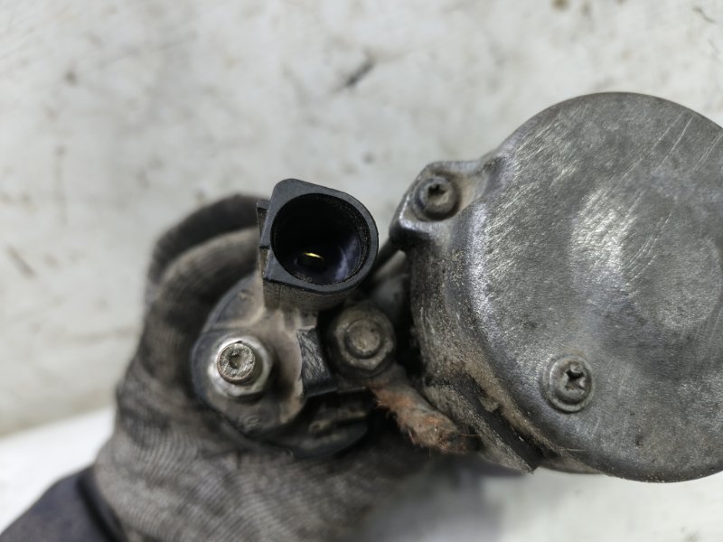 Стартер Audi A6 2012