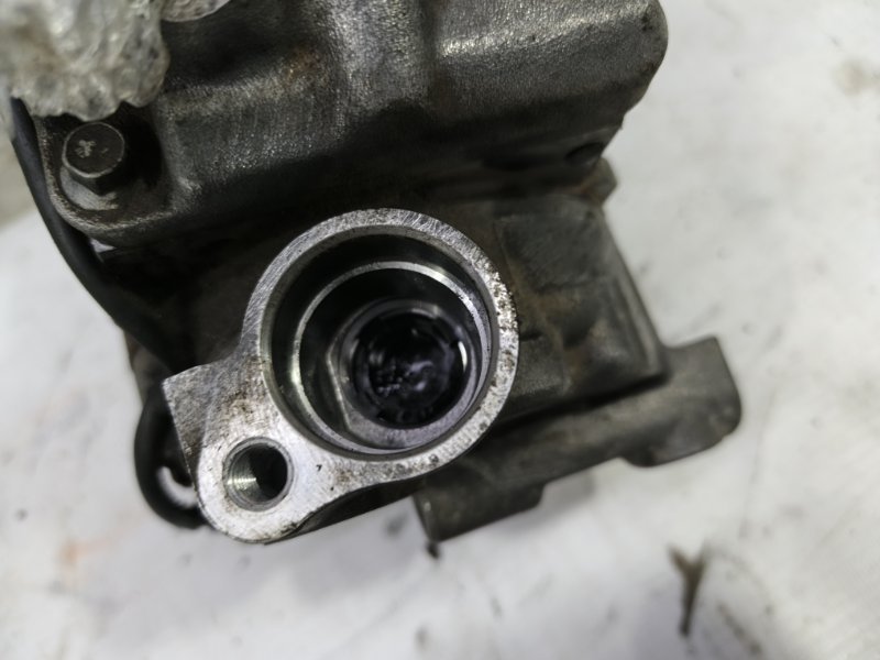 Компрессор кондиционера Audi A6 2012