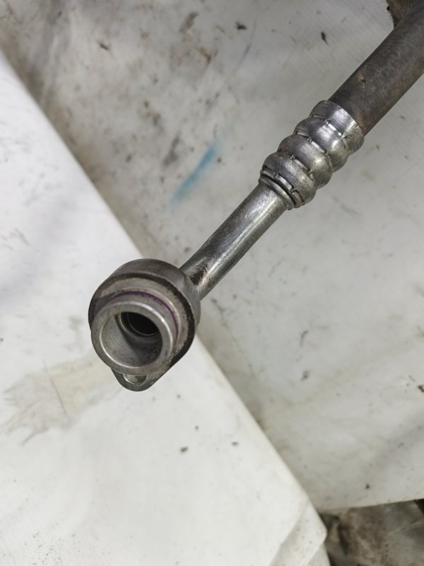 Трубка кондиционера Audi A6 2012