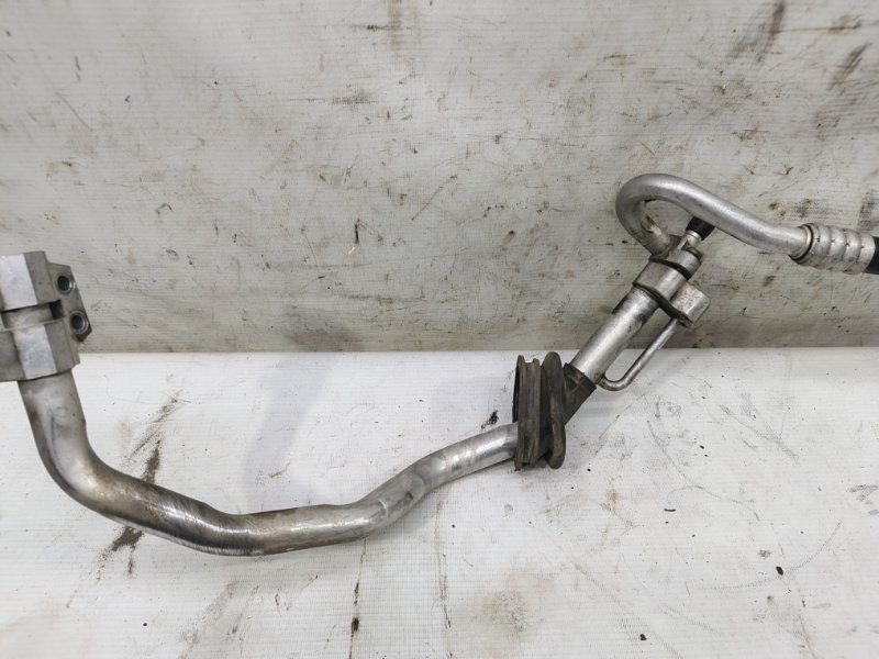 Трубка кондиционера Audi A6 2012