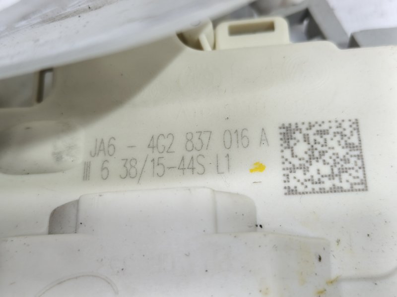 Замок двери Audi A6 2012