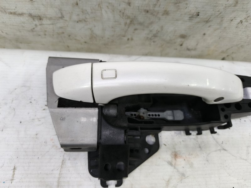 Ручка двери Audi A6 2012