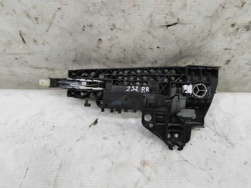 Ручка двери Audi A6 2012