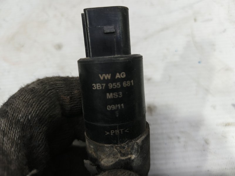 Насос омывателя Audi A6 2012