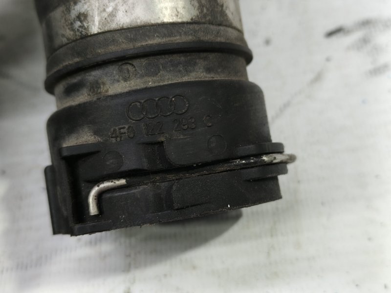 Патрубок радиатора Audi A6 2012