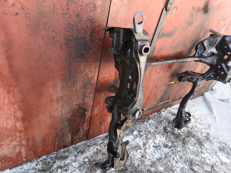 Балка Audi A6 2012