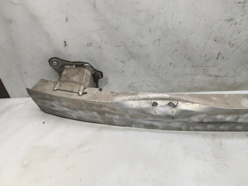 Усилитель бампера Audi A6 2012