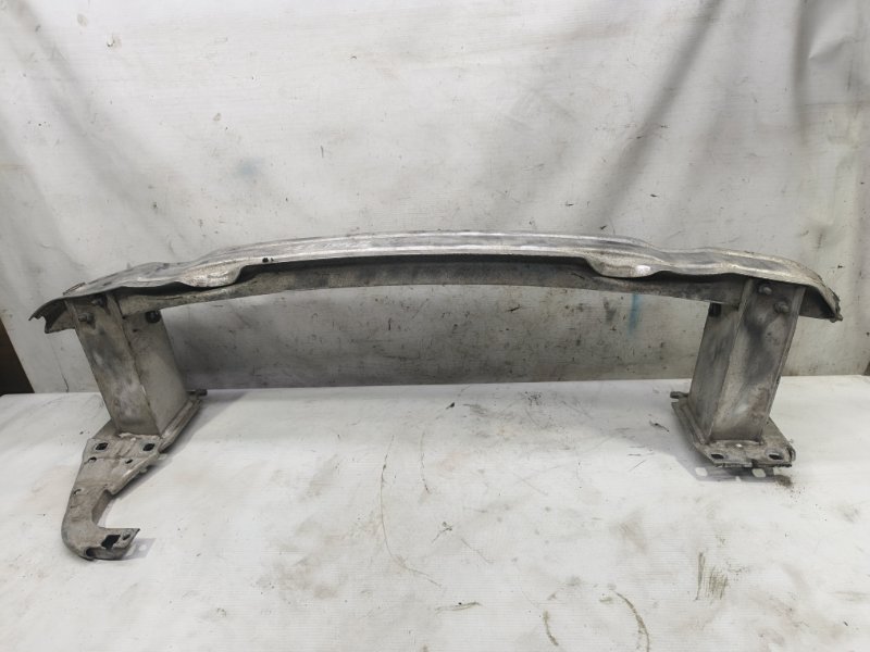 Усилитель бампера Audi A6 2012