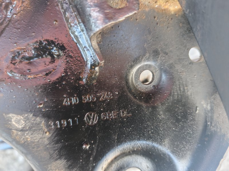 Балка Audi A6 2012