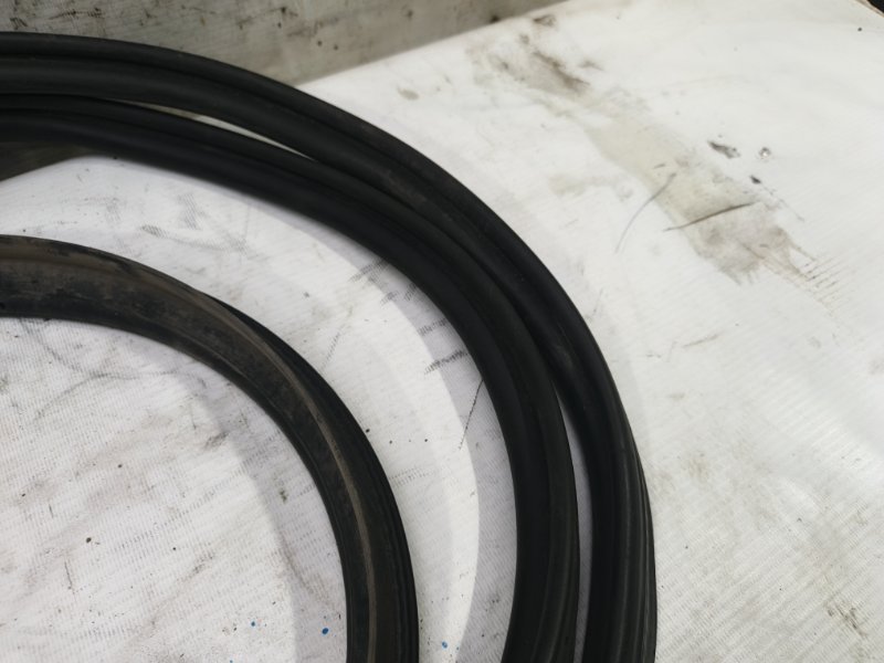 Уплотнитель багажника Audi A6 2012