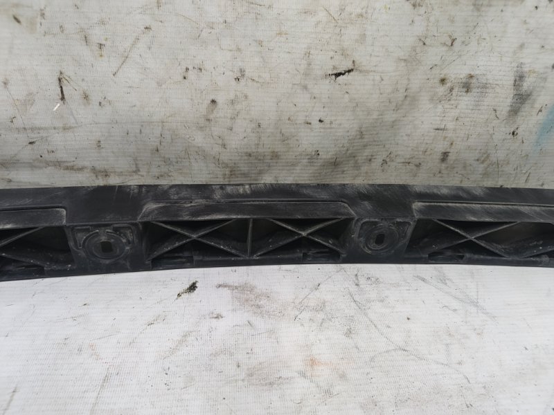 Кронштейн бампера Audi A6 2012