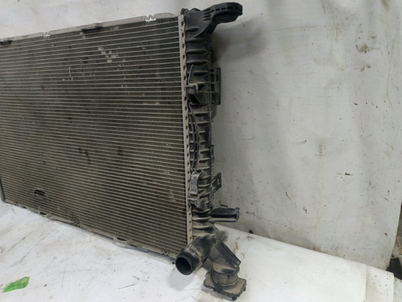 Радиатор основной Audi A6 2012