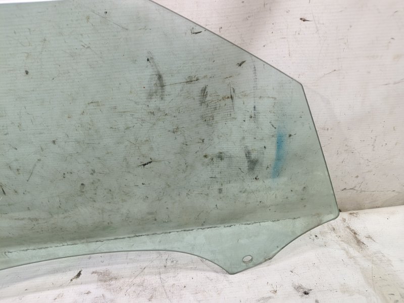 Стекло двери Audi A6 2012