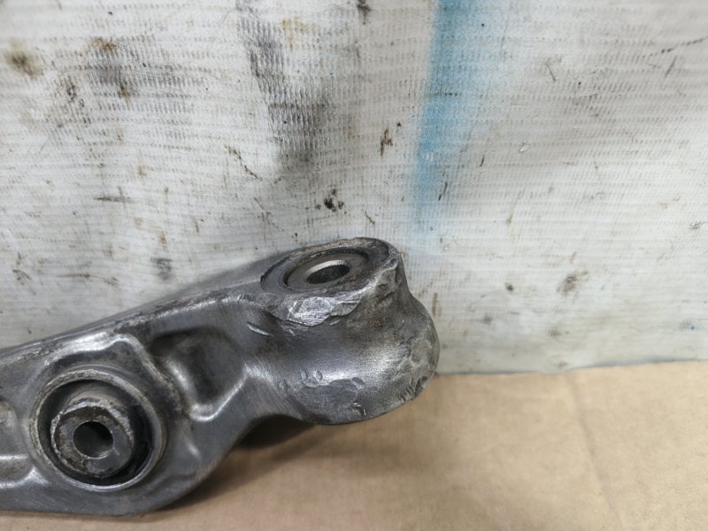 Рычаг Audi A6 2012