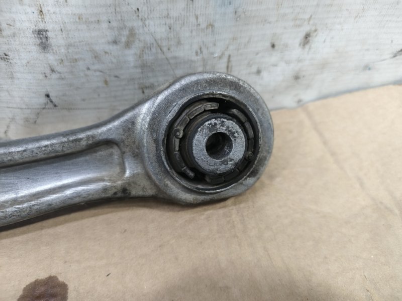 Рычаг Audi A6 2012