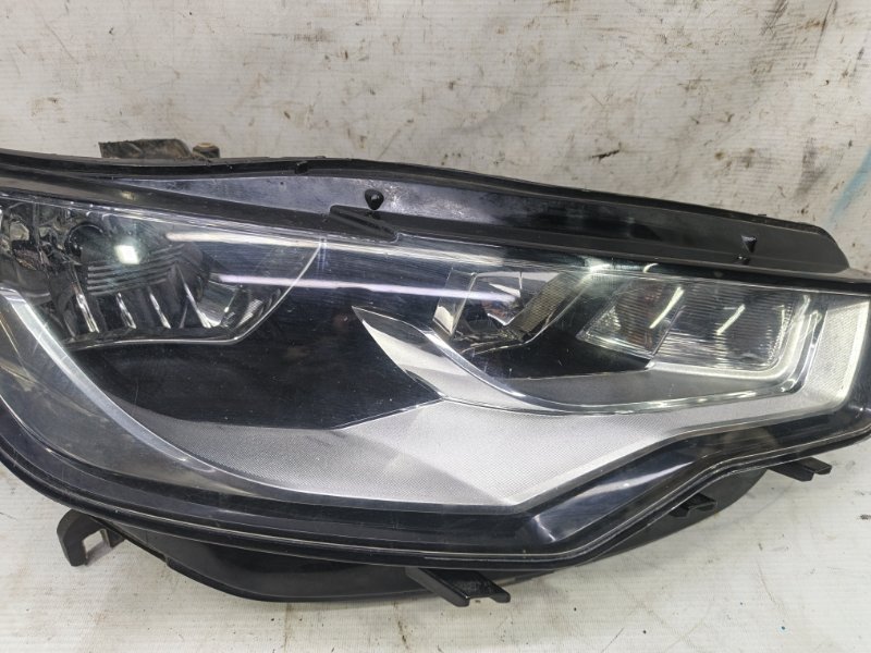 Фара Audi A6 2012