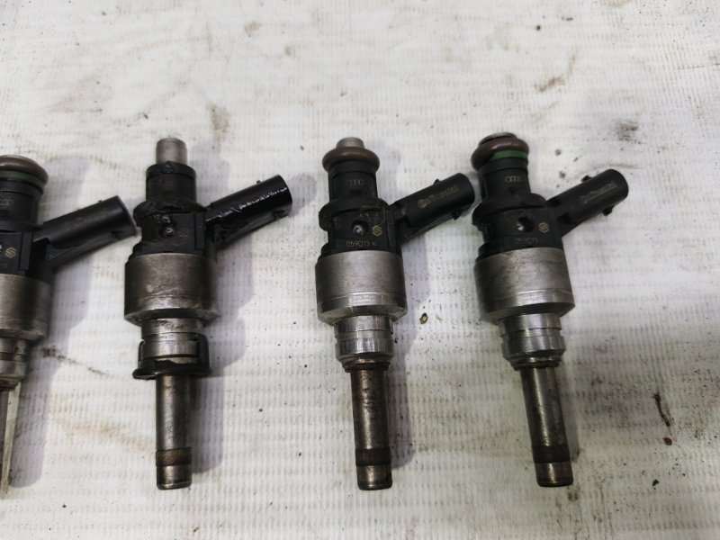 Форсунка Audi A6 2012