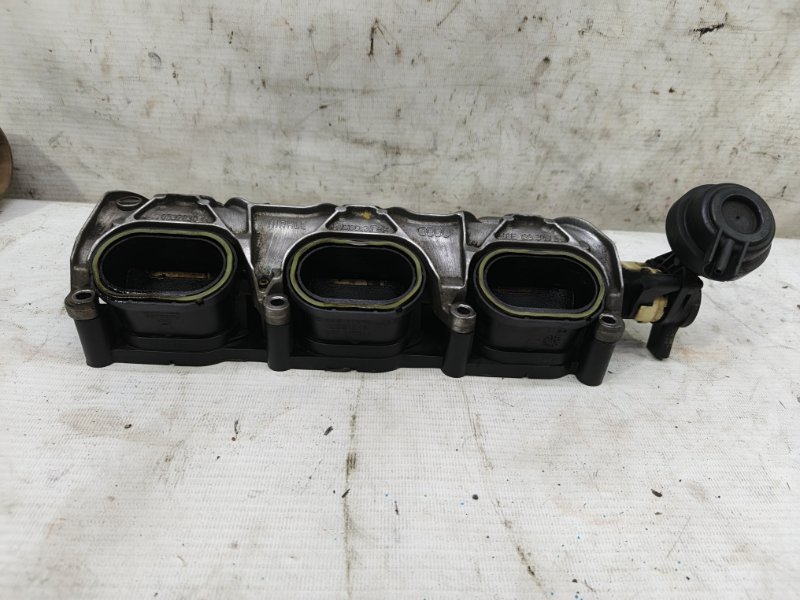 Впускной коллектор Audi A6 2012