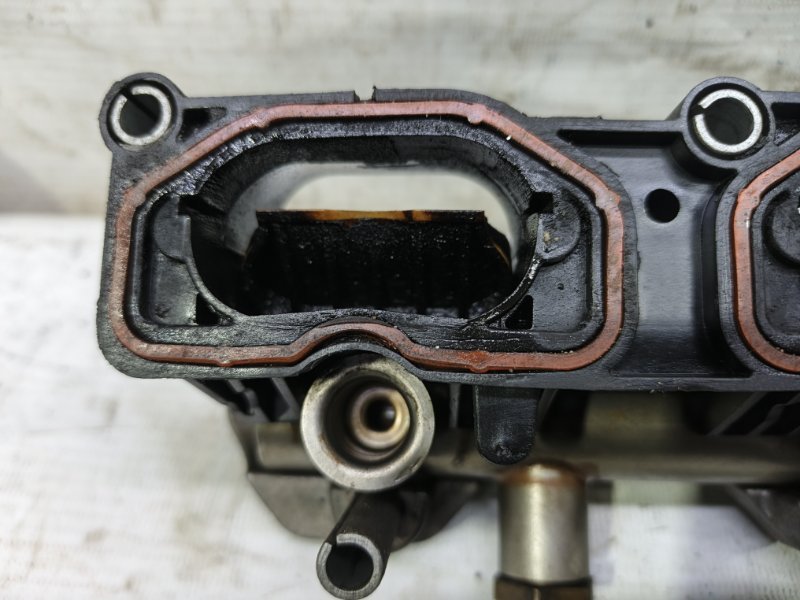 Впускной коллектор Audi A6 2012