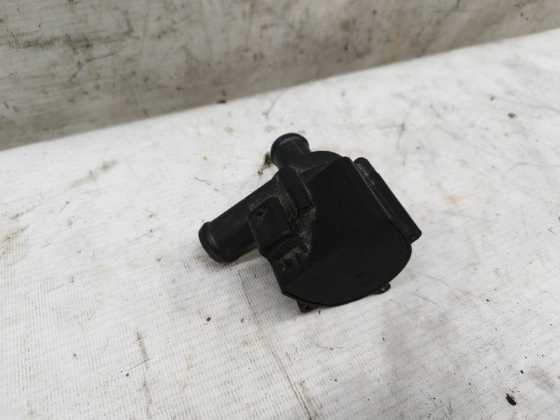 Помпа печки Audi A6 2012