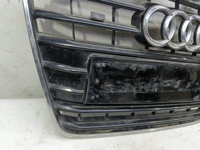 Решетка радиатора Audi A6 2012