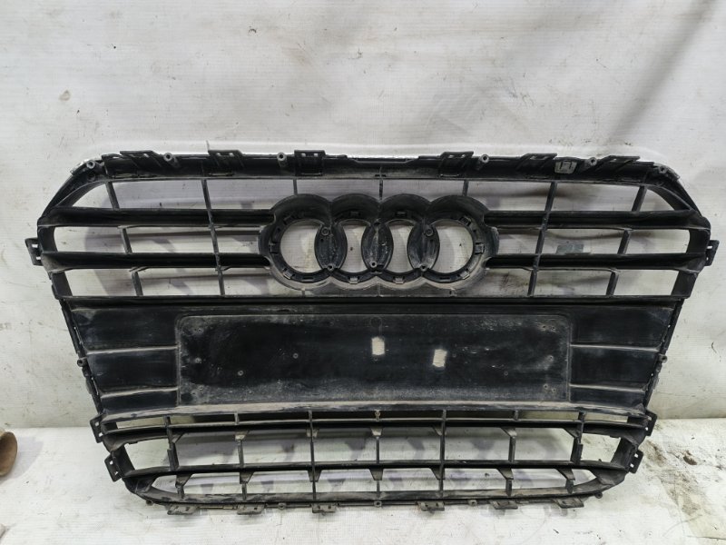 Решетка радиатора Audi A6 2012