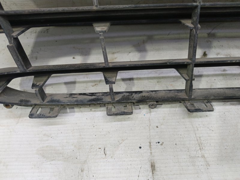 Решетка радиатора Audi A6 2012