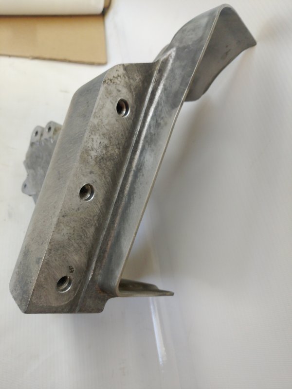 Кронштейн опоры двигателя Volkswagen Polo 2017