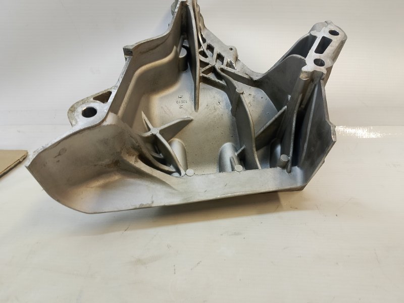 Кронштейн опоры двигателя Volkswagen Polo 2017