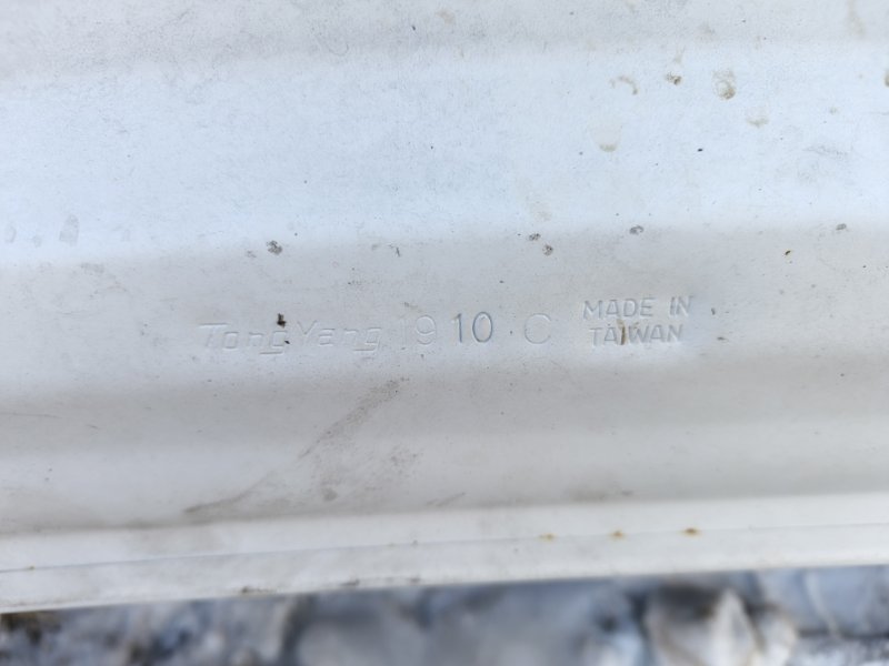 Капот Audi A6 2012