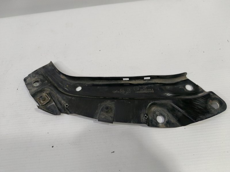 Кронштейн фары Volkswagen Polo 2020