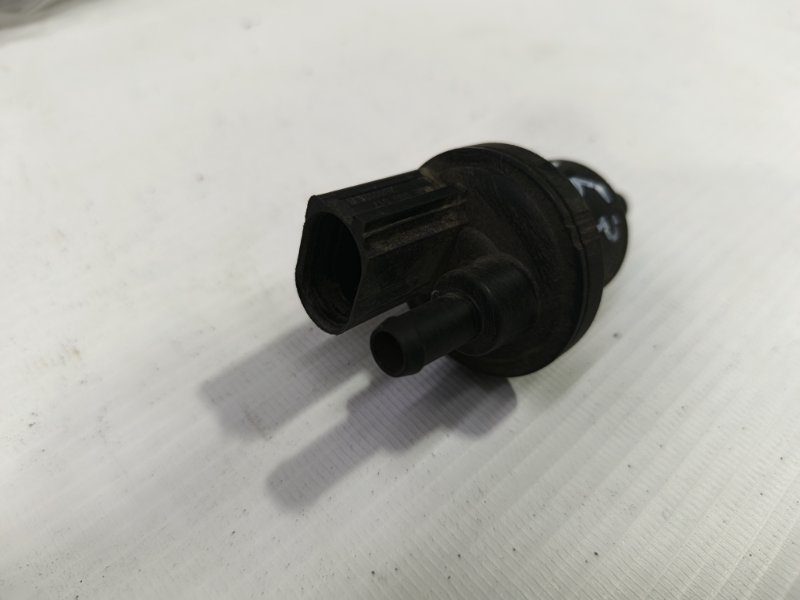 Клапан вентиляции топливного бака Volkswagen Polo 2020