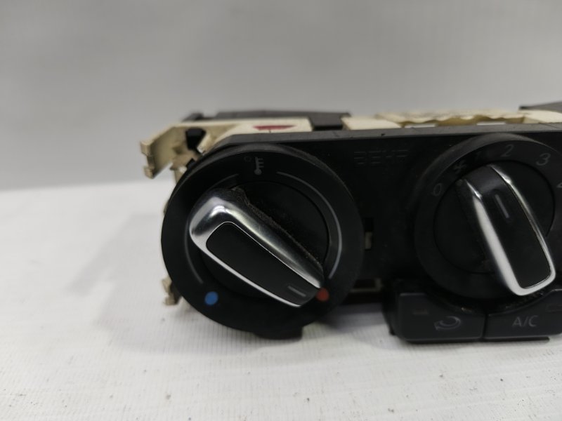 Блок управления климат-контролем Volkswagen Polo 2020