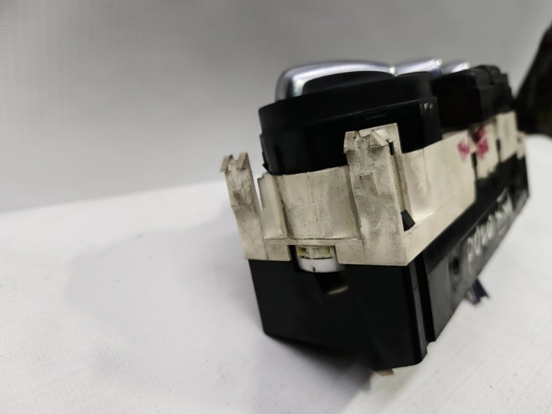 Блок управления климат-контролем Volkswagen Polo 2020