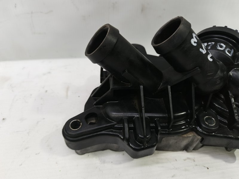 Корпус термостата Volkswagen Polo 2020