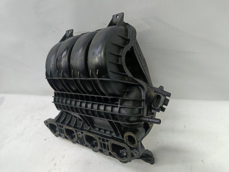 Впускной коллектор Volkswagen Polo 2020