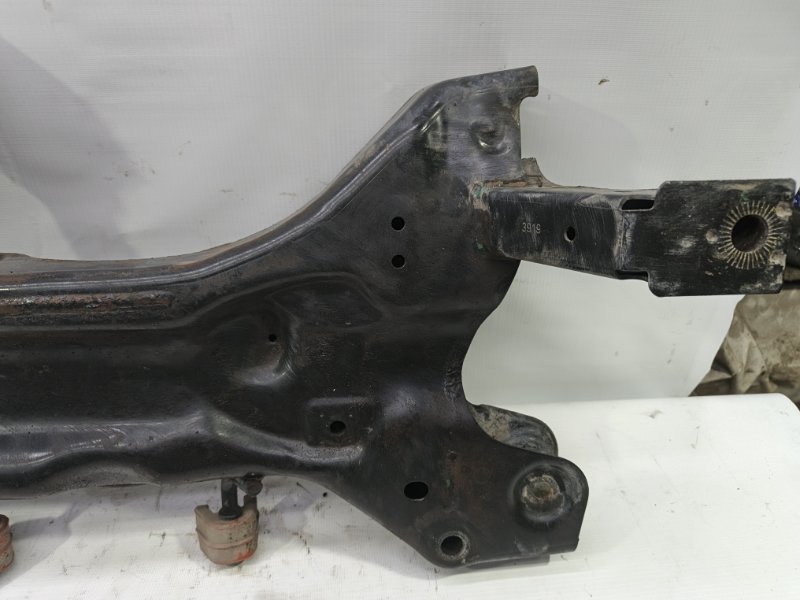 Балка Volkswagen Polo 2020