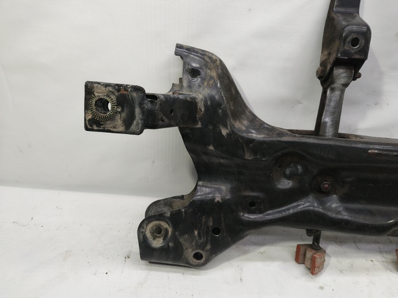 Балка Volkswagen Polo 2020