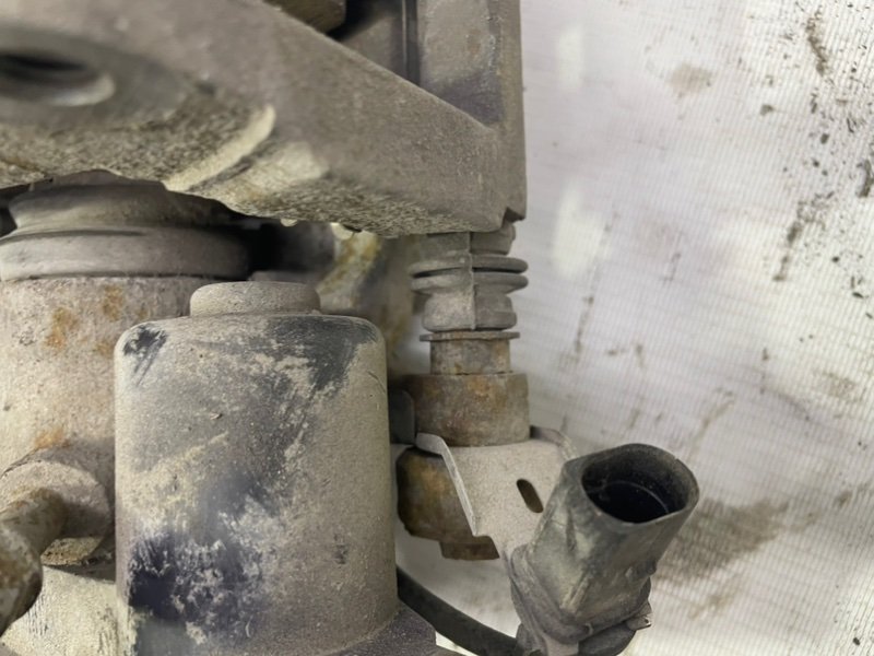 Суппорт Audi A6 2012