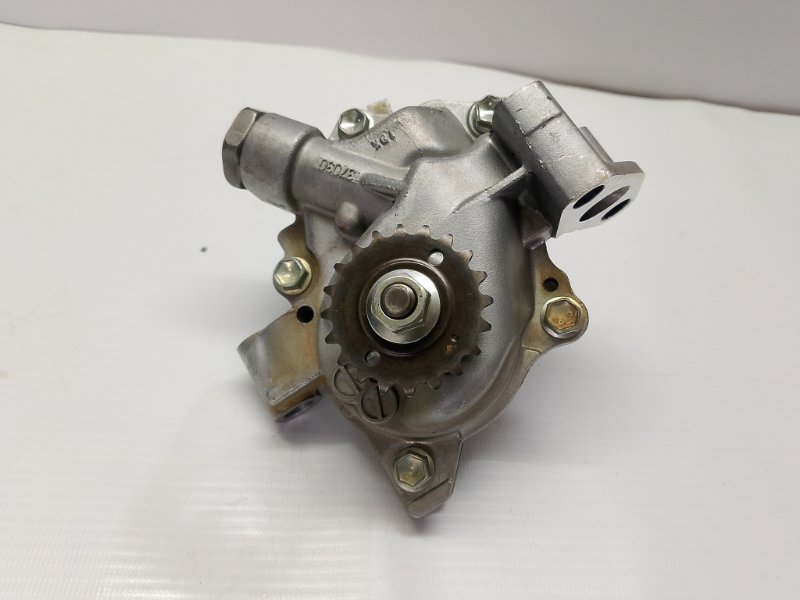 Насос масляный Toyota Corolla 2008 E150