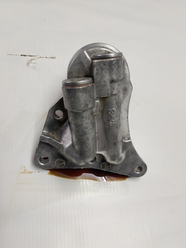 Кронштейн масляного фильтра Toyota Corolla 2008 E150