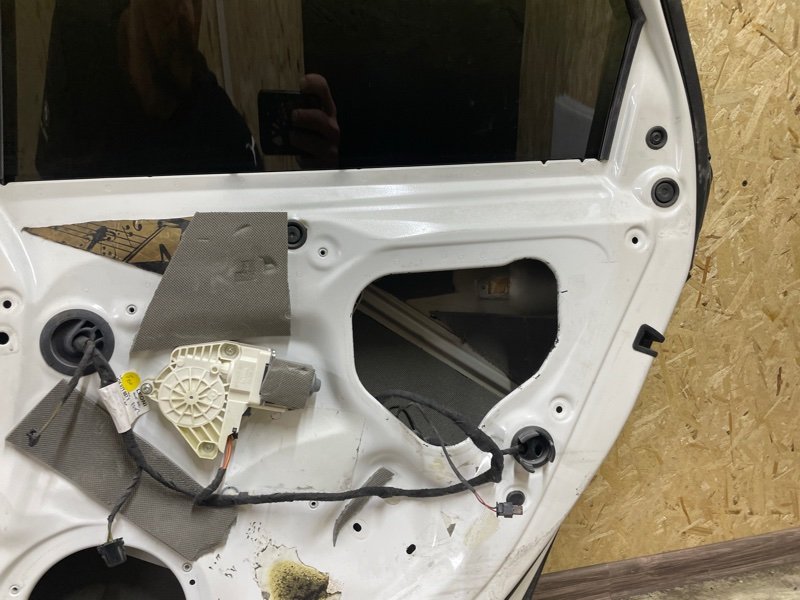 Дверь Audi A6 2012