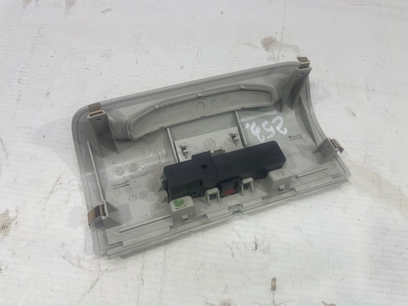 Накладка Volkswagen Polo 2020