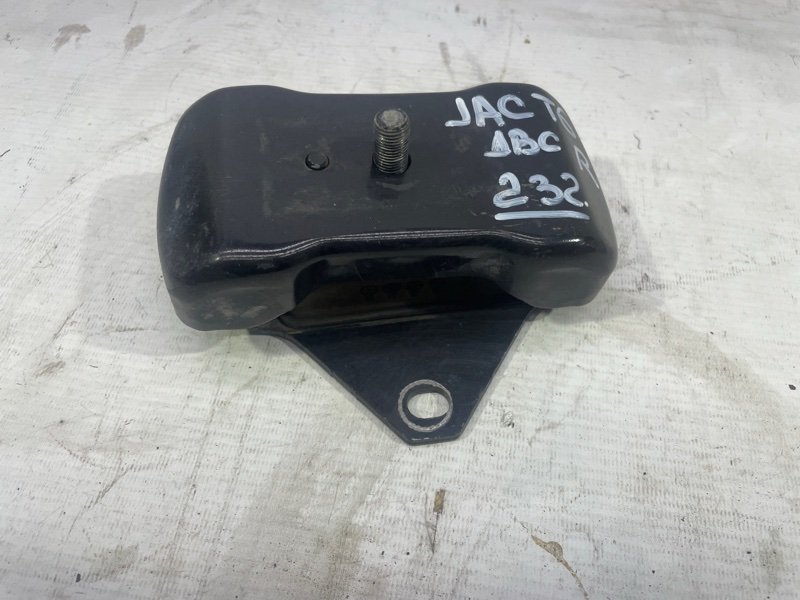 Подушка двигателя JAC T6 2020