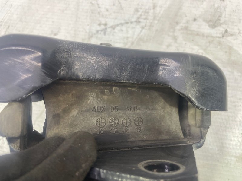 Подушка двигателя JAC T6 2020