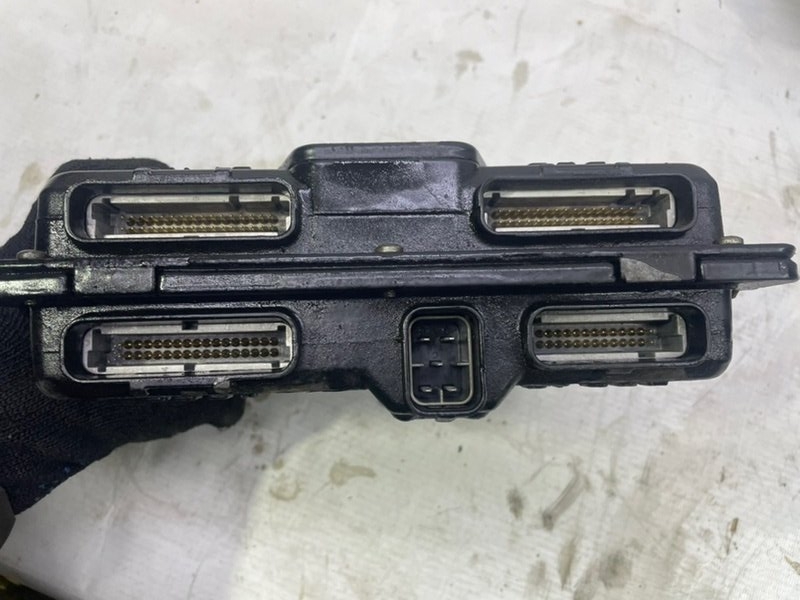 ЭБУ GMC Jimmy II 1995