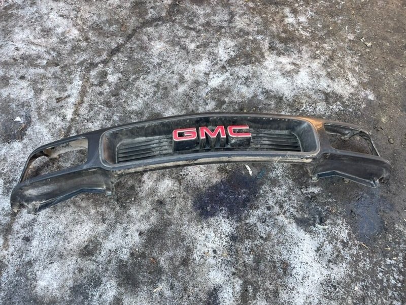 Бампер GMC Jimmy II 1995