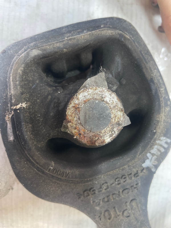 Подушка двигателя Honda CR-V 4 2017 RE5